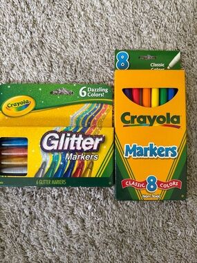 Crayola Yellow & Green Packs with Multicolor Markers